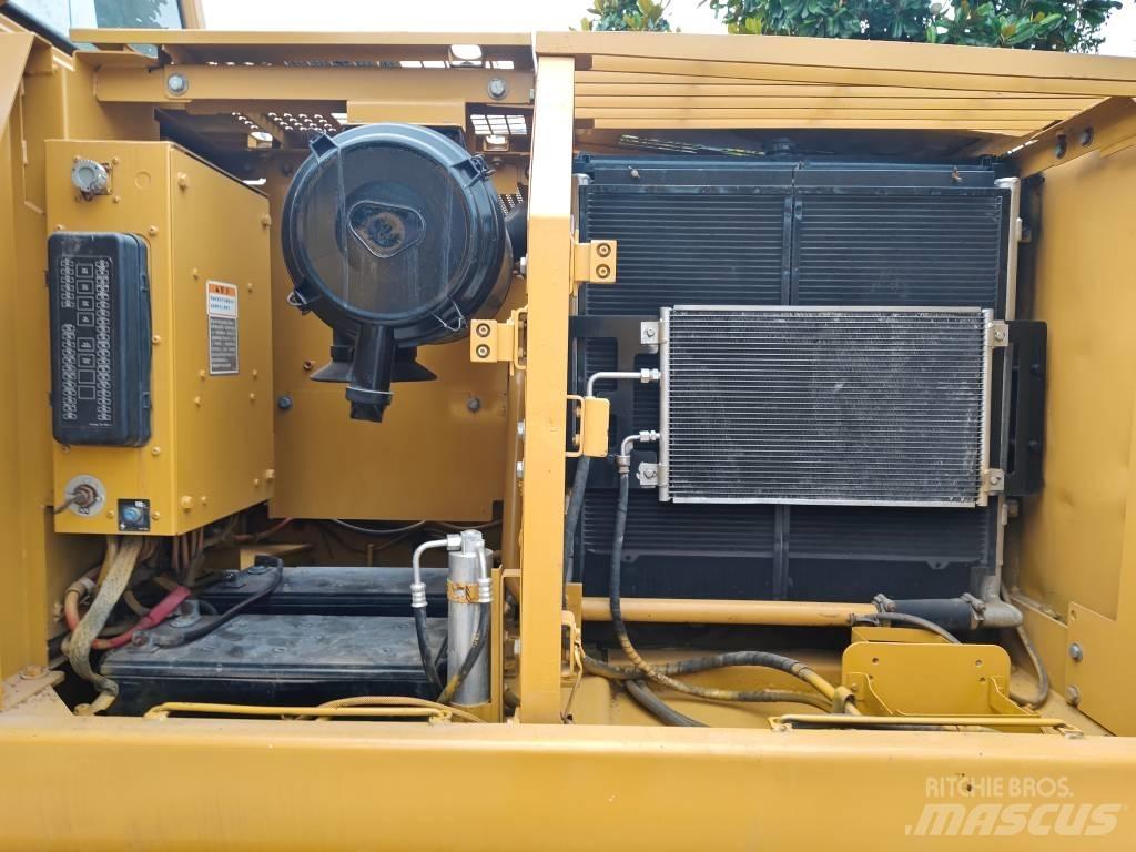 CAT 320 C L Pásová rýpadla