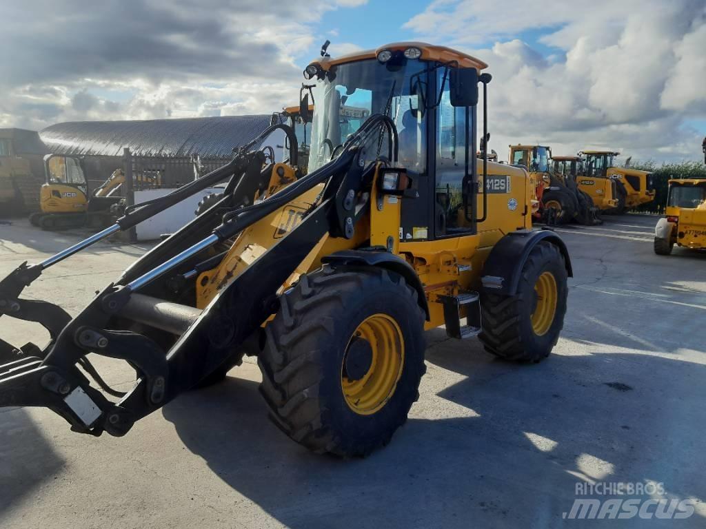 JCB 412 Teleskopické nakladače pro zemědělství
