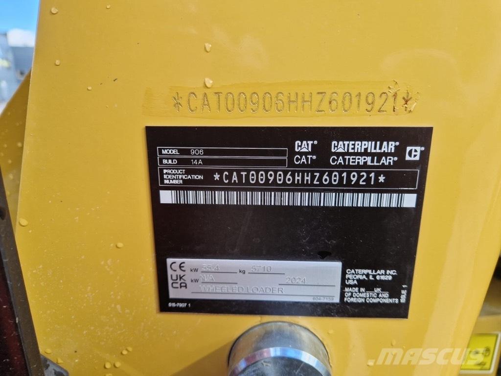 CAT 906 Kolové nakladače