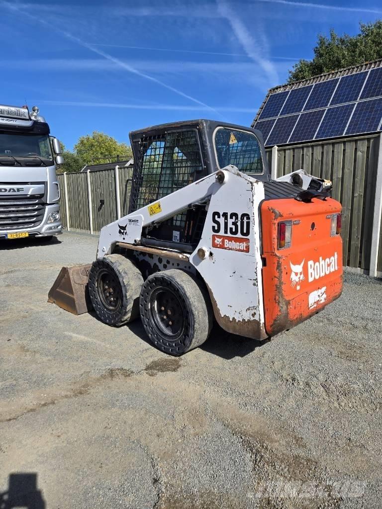 Bobcat S 130 Smykem řízené nakladače