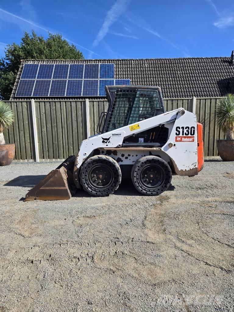 Bobcat S 130 Smykem řízené nakladače