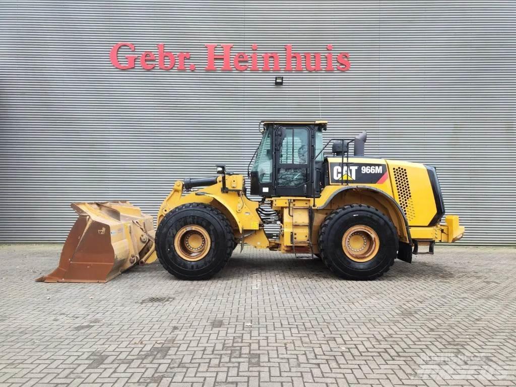 CAT 966 M Kolové nakladače