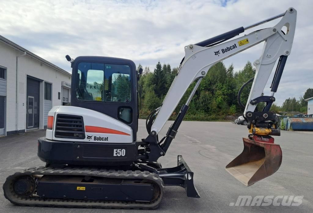 Bobcat E 50 Mini rýpadla < 7t