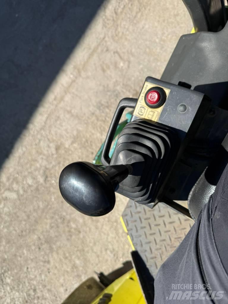 Ammann ARX 26 Tandemové válce