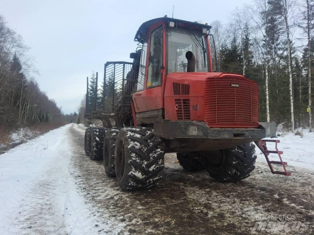 Komatsu 835 Vyvážecí traktory