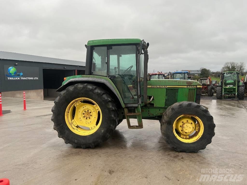 John Deere 6200 Traktory