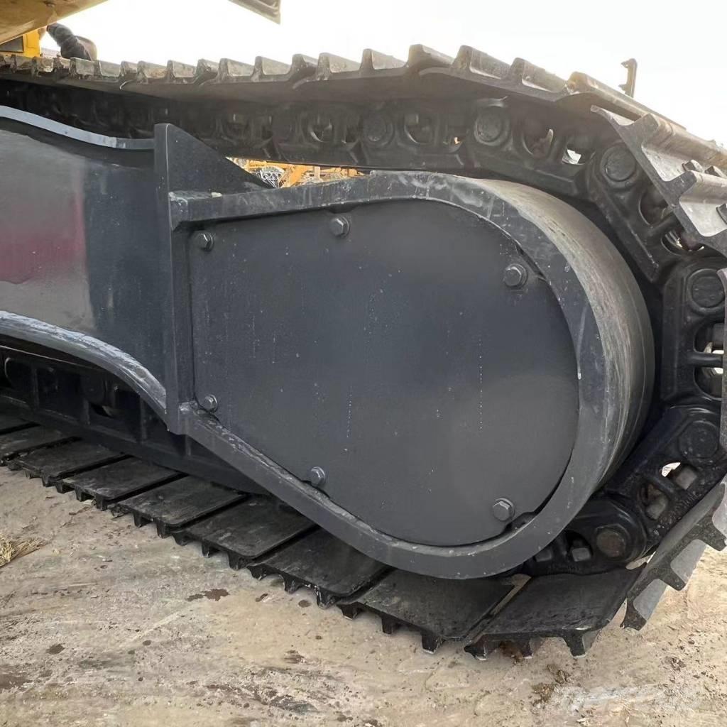 Komatsu PC 360-7 Pásová rýpadla