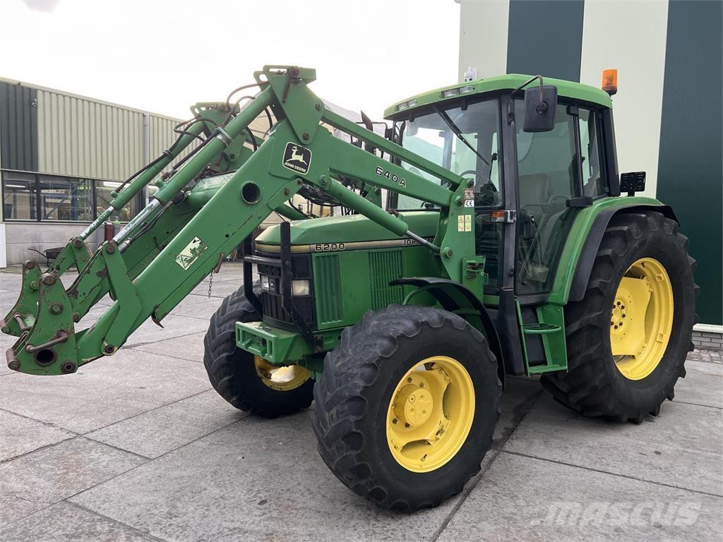 John Deere 6200 Traktory
