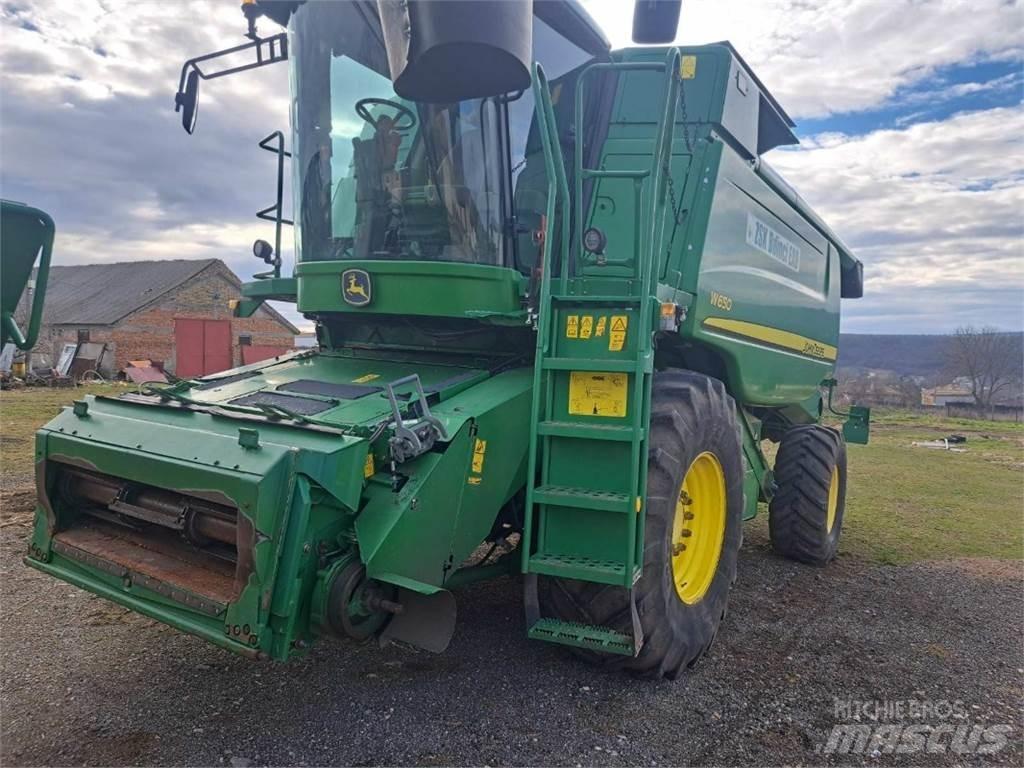 John Deere W650 Sklízecí mlátičky