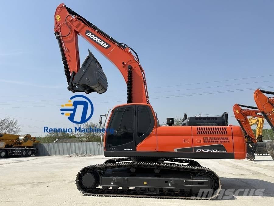 Doosan DX 340 Pásová rýpadla
