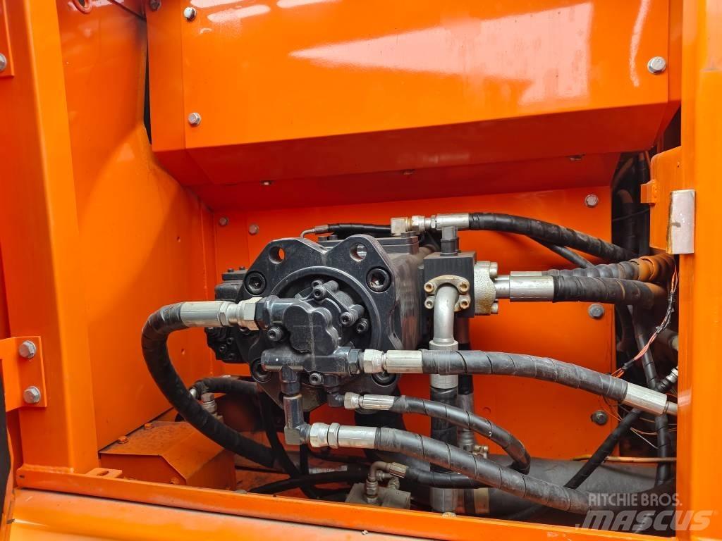 Doosan DX 225 LC-9C Pásová rýpadla