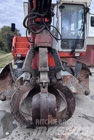 Atlas 1704 MI Stroje pro manipulaci s odpadem
