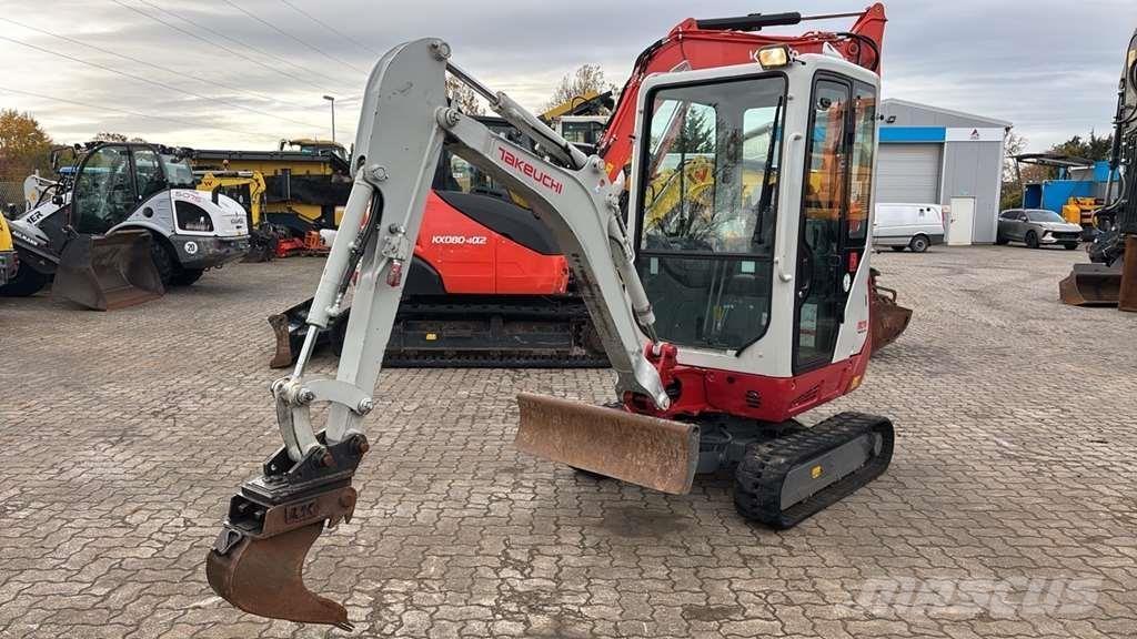 Takeuchi TB216 Mini rýpadla < 7t