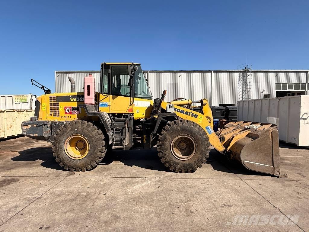 Komatsu WA 320-6 Kolové nakladače