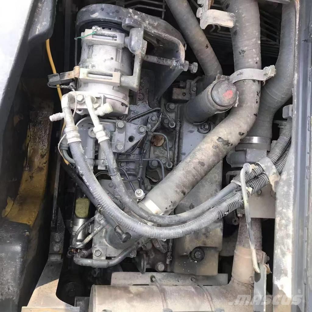 Komatsu PC 138 US Midi rýpadla 7t - 12t