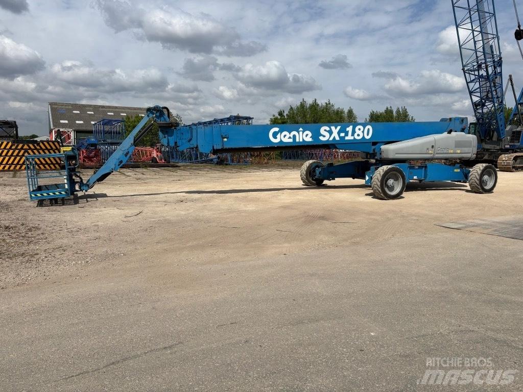 Genie SX 180 Teleskopické plošiny
