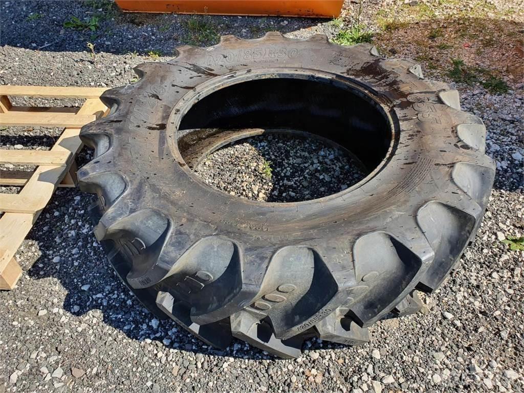 BKT 420/85R30 Pneumatiky, kola a ráfky