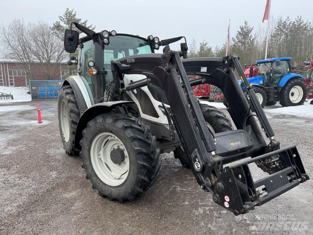 Valtra G 115 Active Traktory