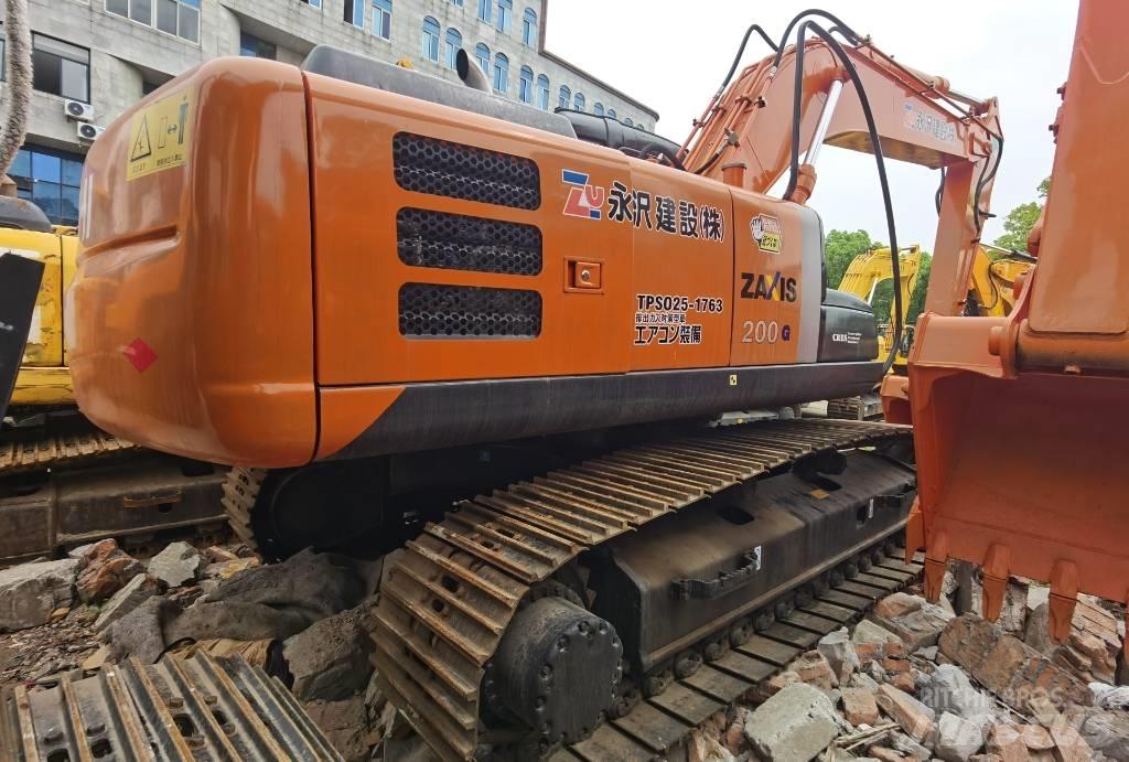 Hitachi ZX 200 Pásová rýpadla