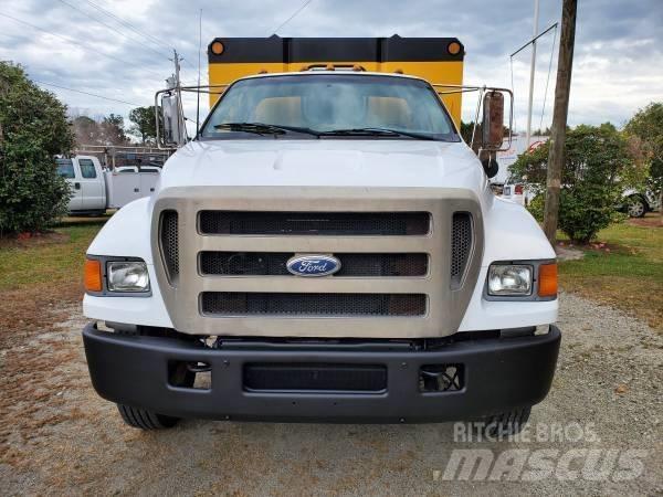 Ford F 650 XL SD Vozy na dřevní štěpku