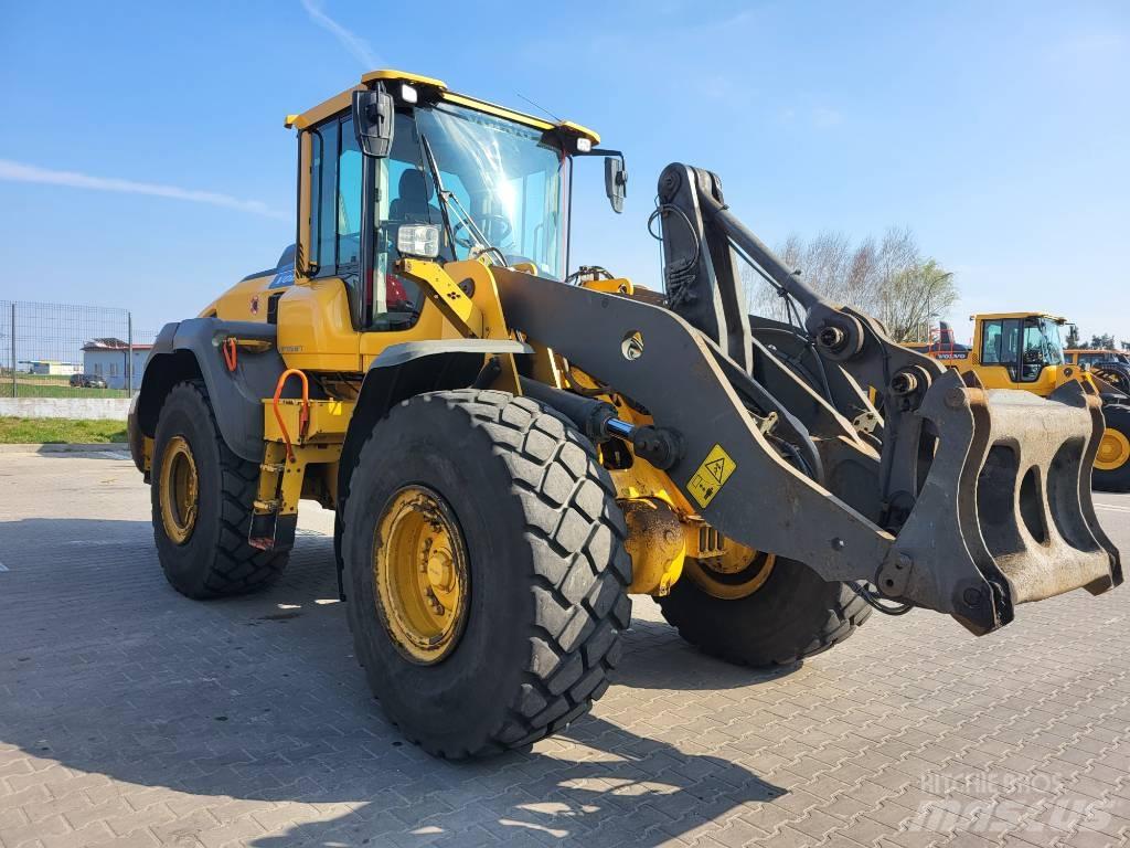 Volvo L 120 H Kolové nakladače