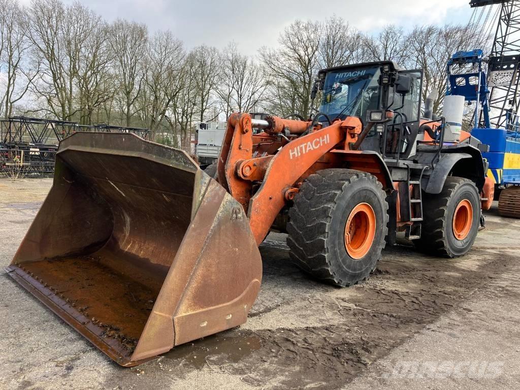 Hitachi ZW330-6 Kolové nakladače