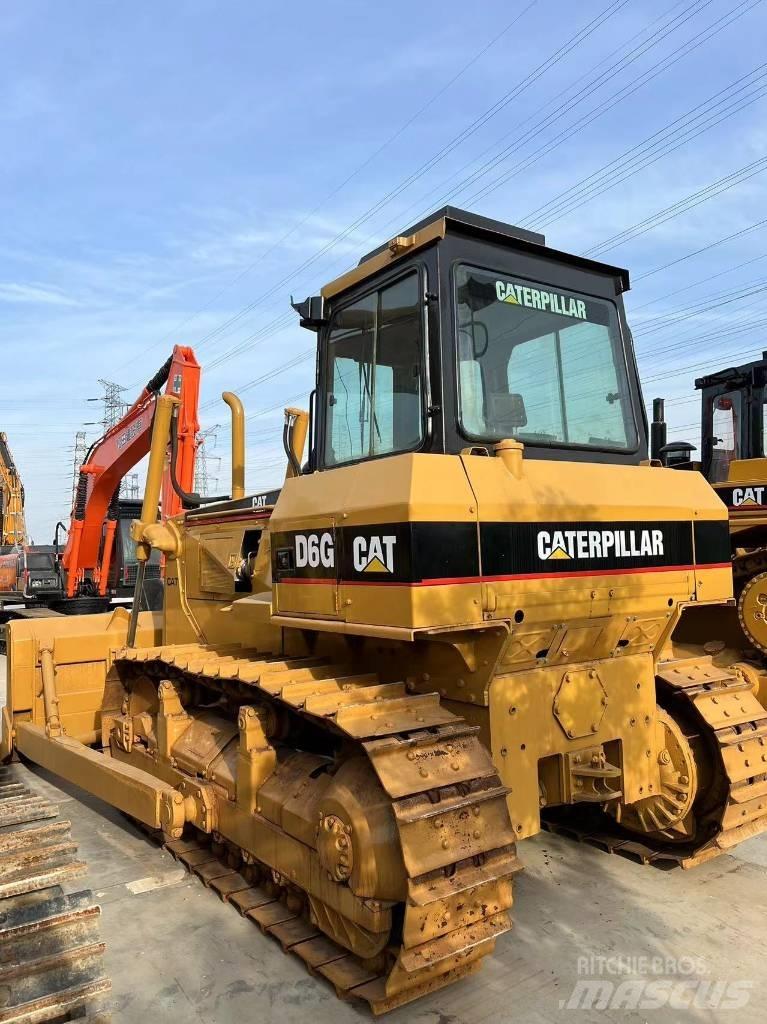 CAT D 6 G Pásové dozery