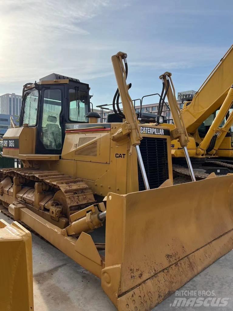 CAT D 6 G Pásové dozery
