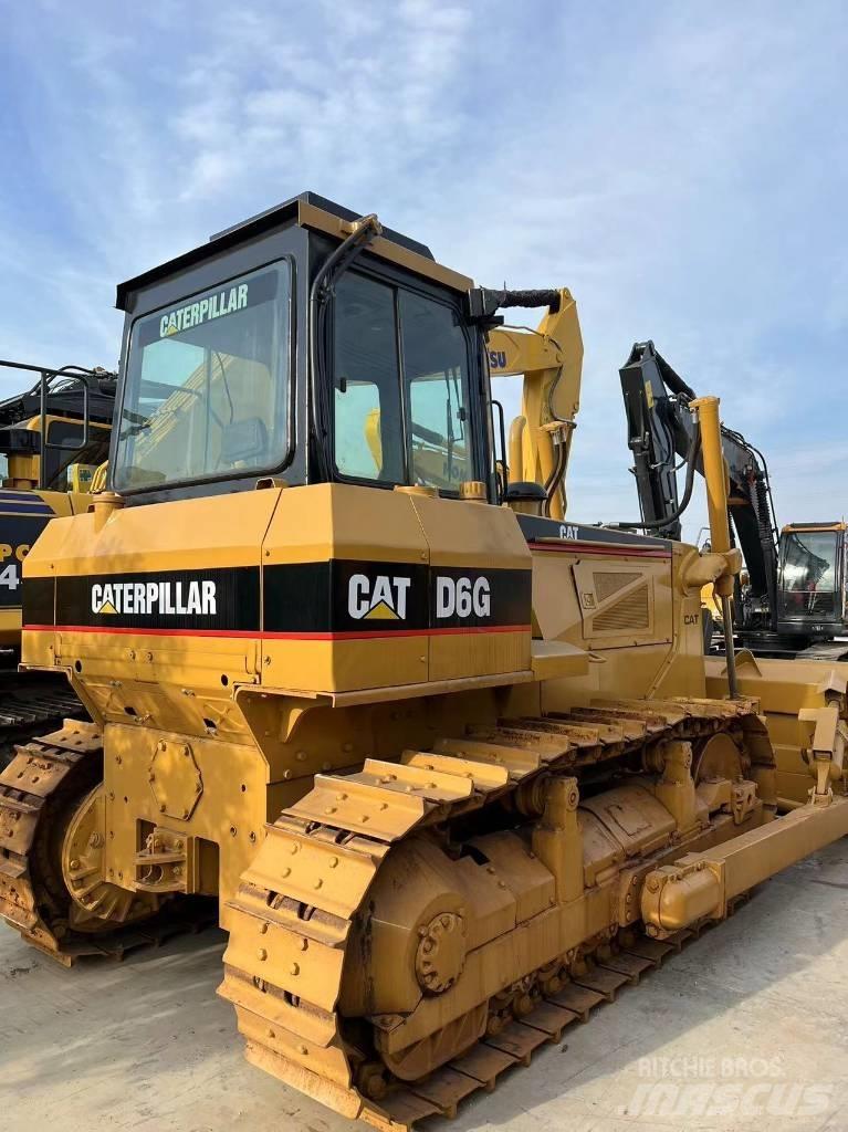 CAT D 6 G Pásové dozery