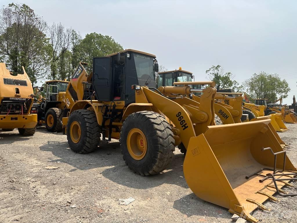 CAT 966H Kolové nakladače