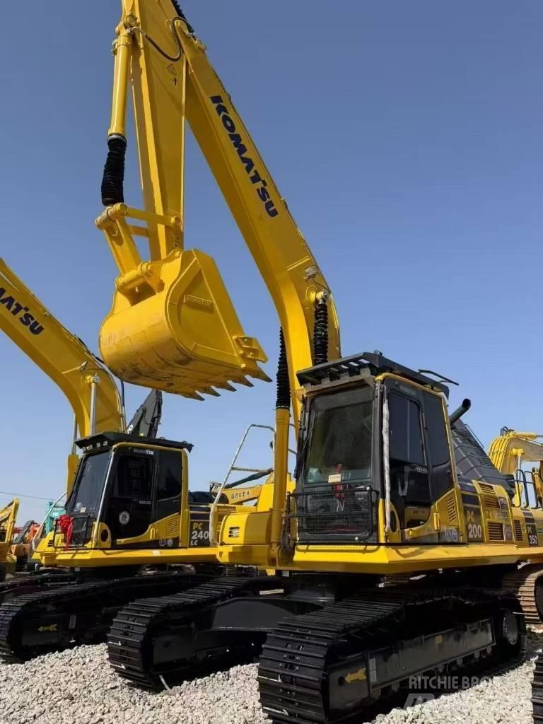 Komatsu 200-8 Pásová rýpadla
