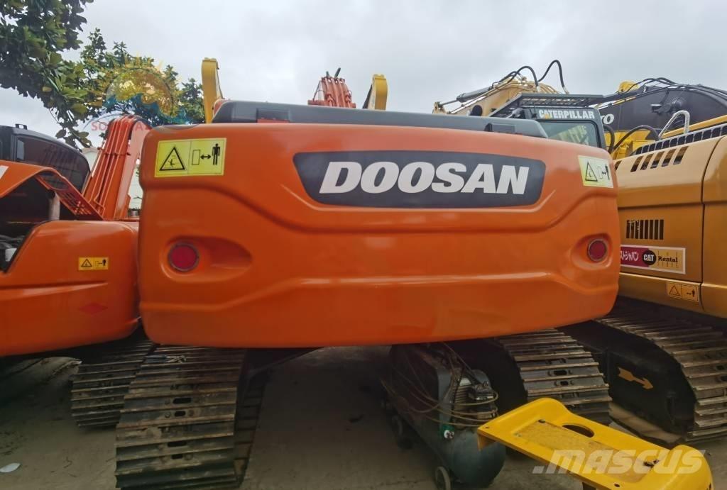 Doosan DX 225 LC Pásová rýpadla
