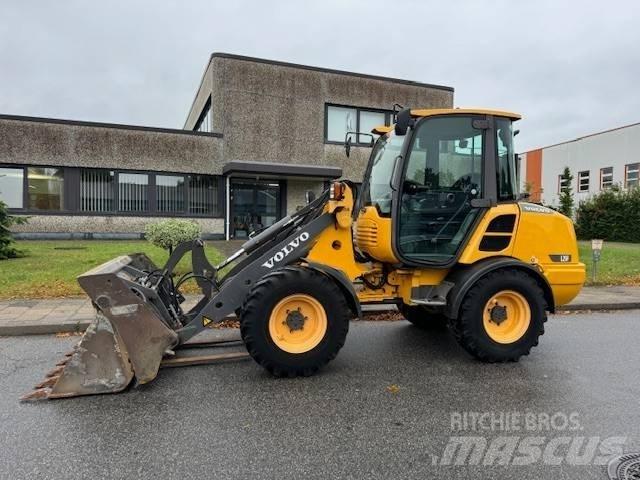 Volvo L 25 F Kolové nakladače