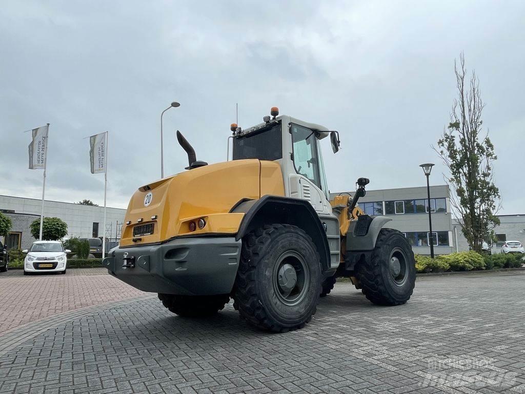 Liebherr L538 Kolové nakladače