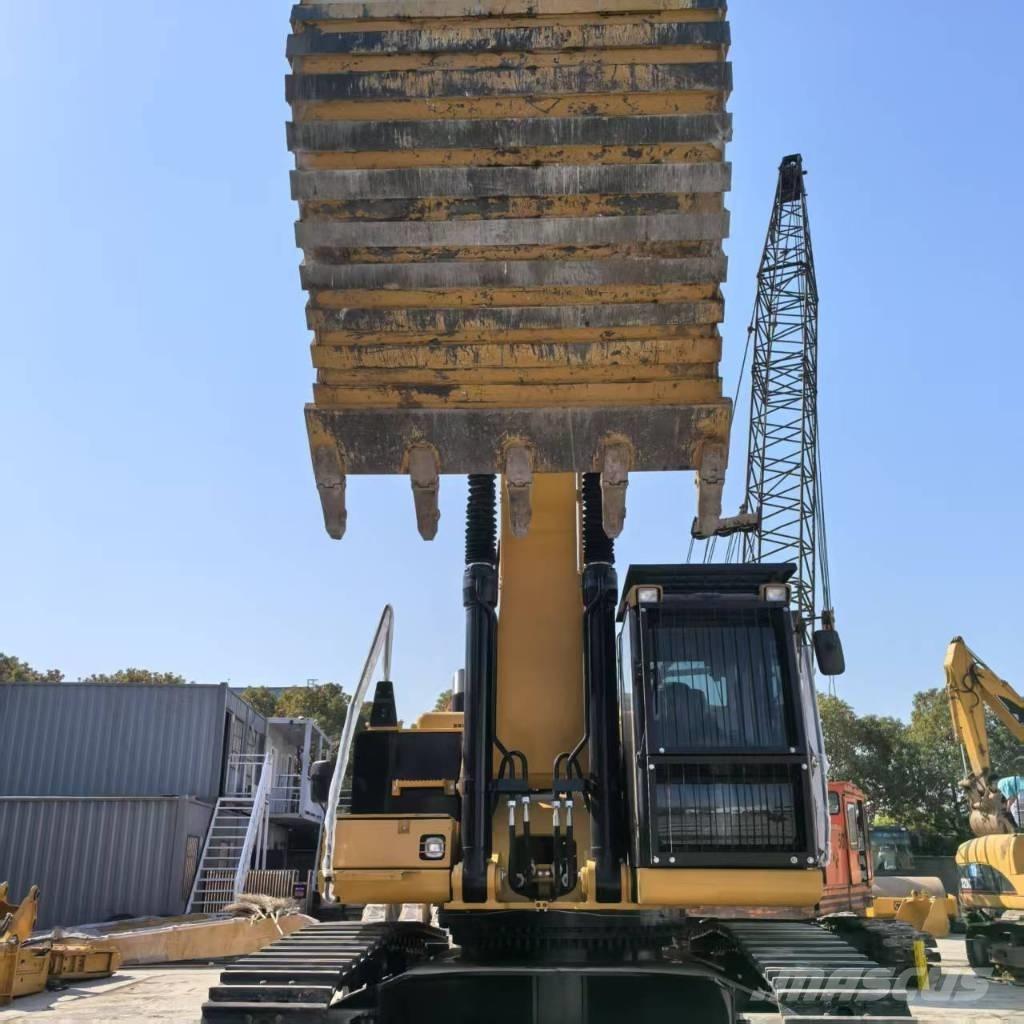 CAT 349 Pásová rýpadla