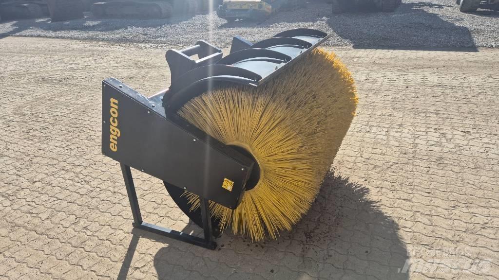 Engcon sweeper Zametací stroje