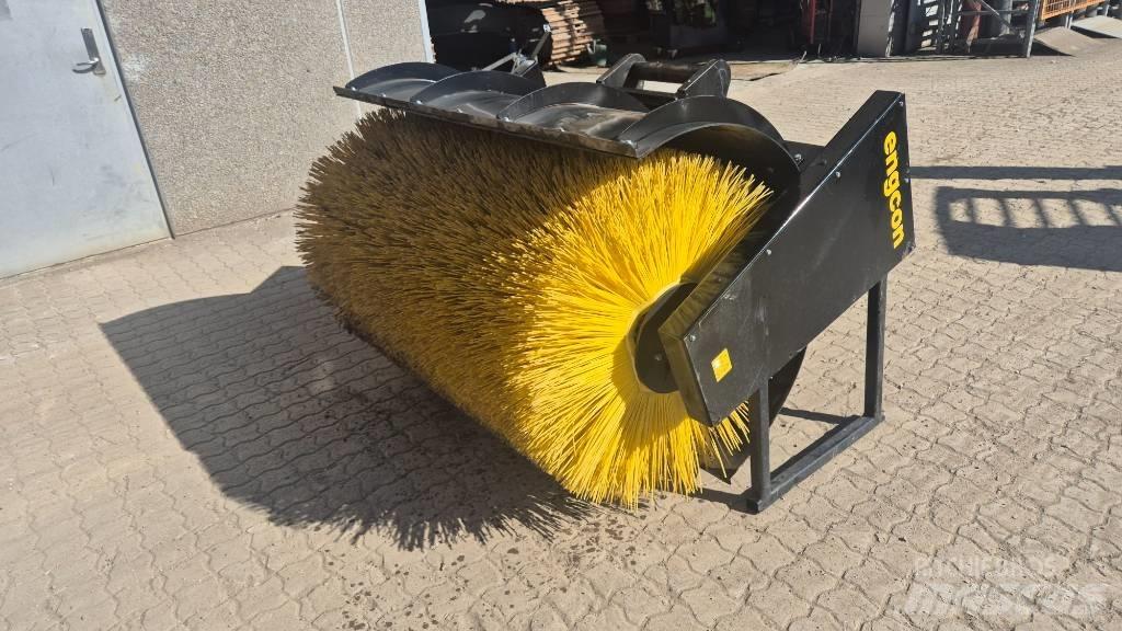 Engcon sweeper Zametací stroje