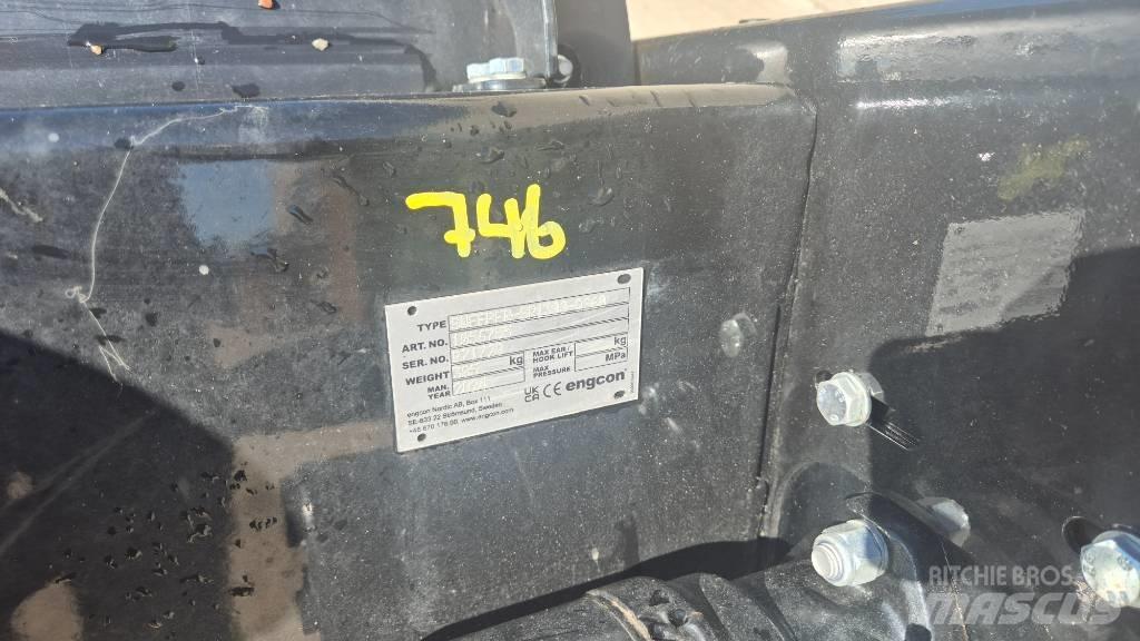 Engcon sweeper Zametací stroje