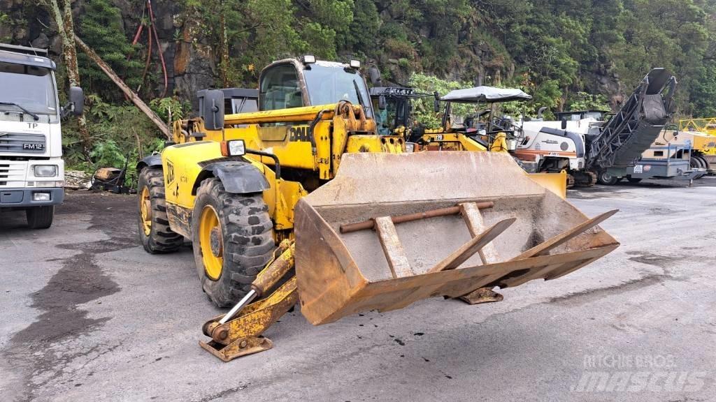 JCB 537-135 Teleskopické manipulátory