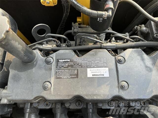 Komatsu PC210-8 Pásová rýpadla