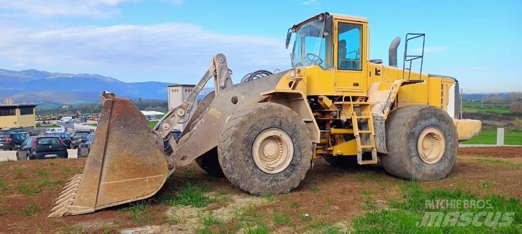 Volvo L 220 E Kolové nakladače