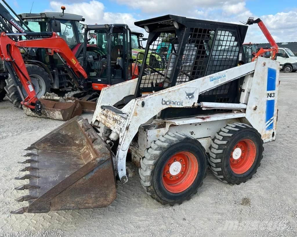 Bobcat 743 Smykem řízené nakladače