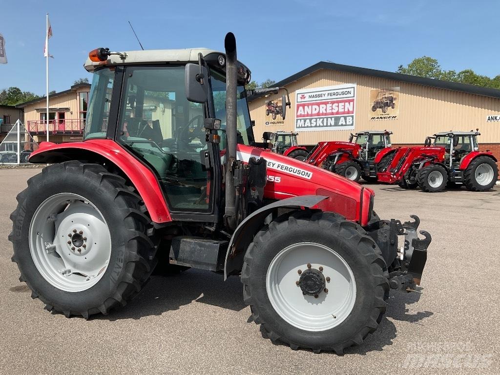 Massey Ferguson 5455 Traktory