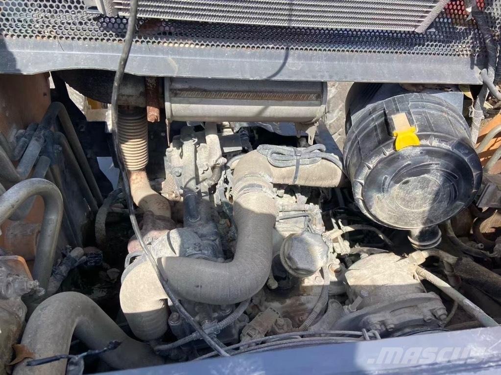 CASE SR 200 Smykem řízené nakladače