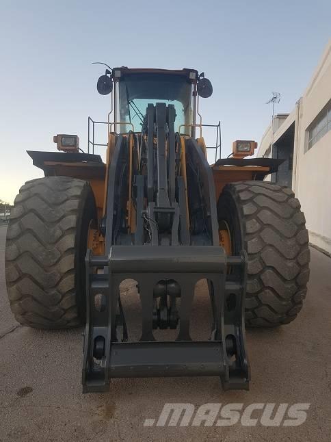 Volvo L220E Kolové nakladače