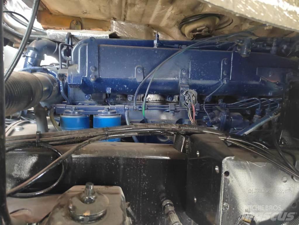 Shacman F3000 6X4 Sklápěče