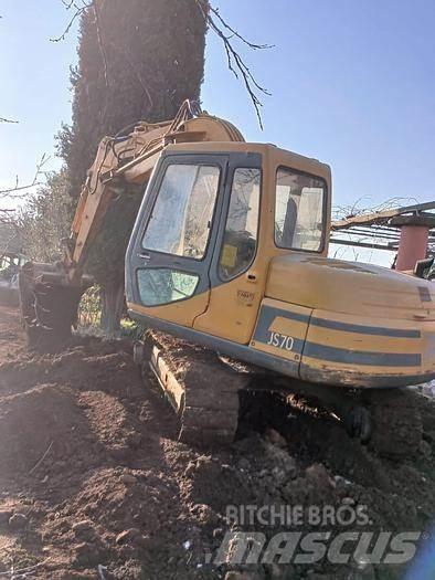 JCB JS70 Midi rýpadla 7t - 12t