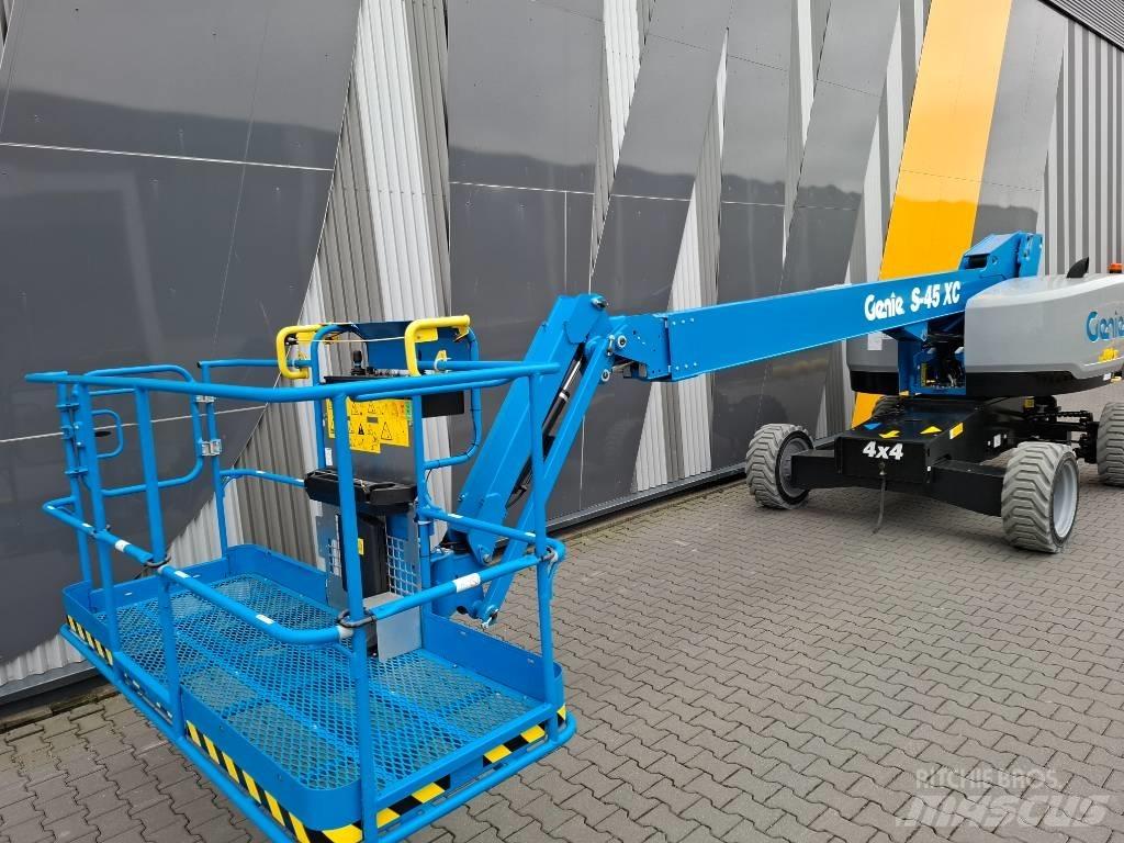 Genie S-45XC Teleskopické plošiny