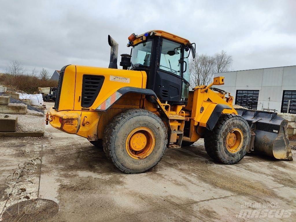 JCB 436 Kolové nakladače
