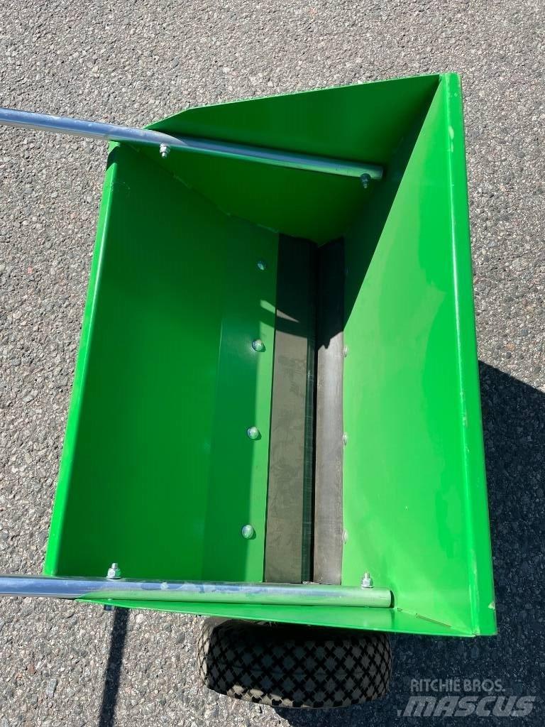 Sami S 600 Sypače písku a soli